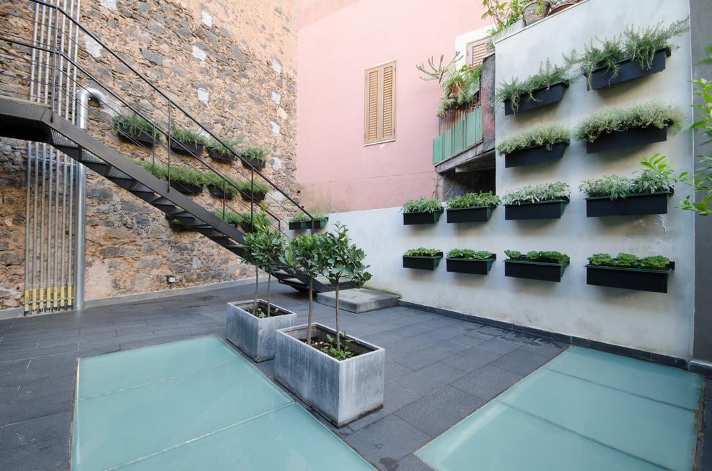 Pietranera Apartments Катания Экстерьер фото